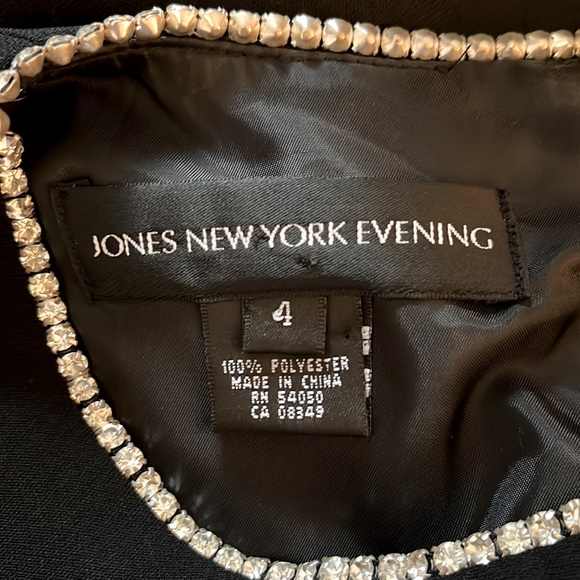 Jones New York Evening dress. Worn once. Excellent condition. No flaws - Picture 4 of 5